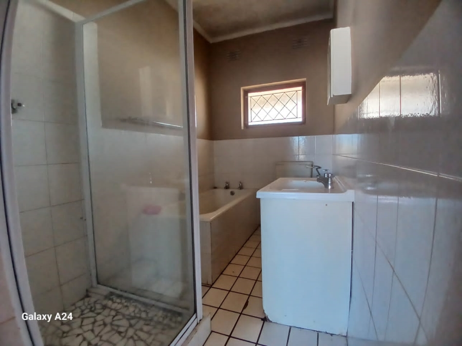2 Bedroom Property for Sale in Quigney Eastern Cape